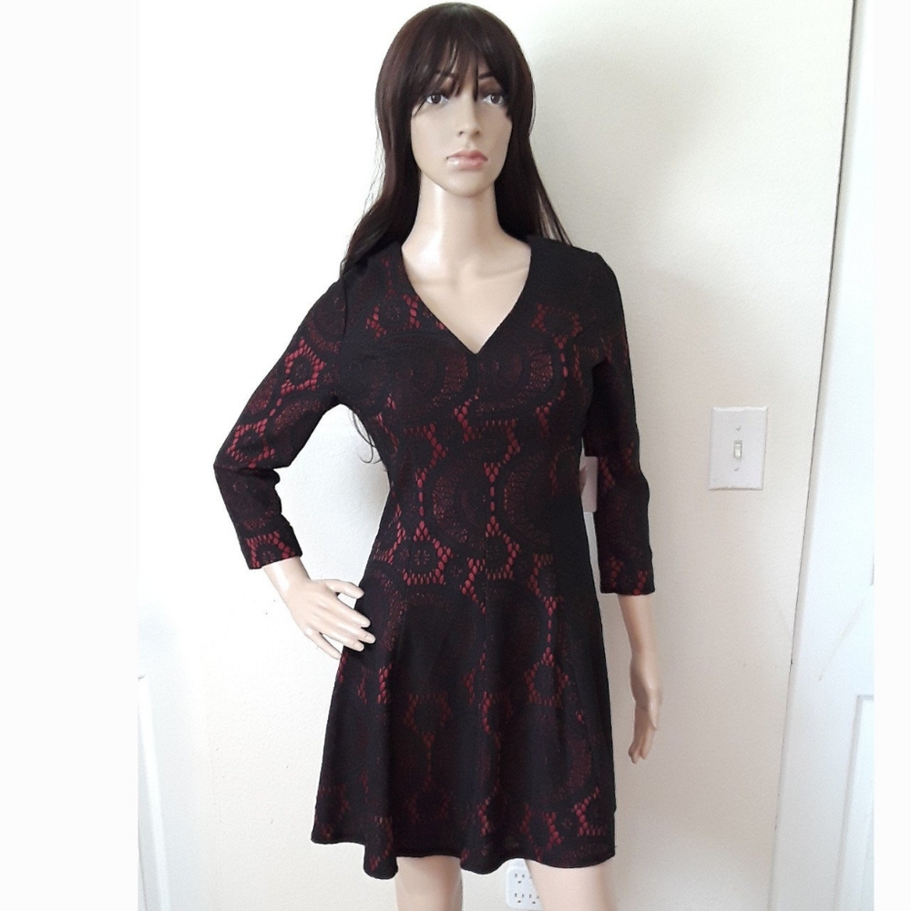 Forever 21 Contemporary Red and Black Flare Dress